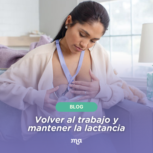 Volver al trabajo y mantener la lactancia, mamá extrayendo leche materna en casa