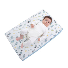 Cojin Antireflujo maternelle Celeste Espacial, soporte firme y cómodo al bebé