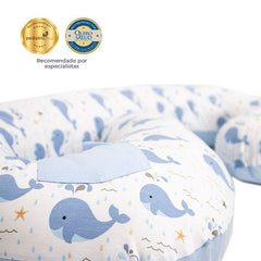 Cojín Multifuncional Celeste Ballenitas - Maternelle